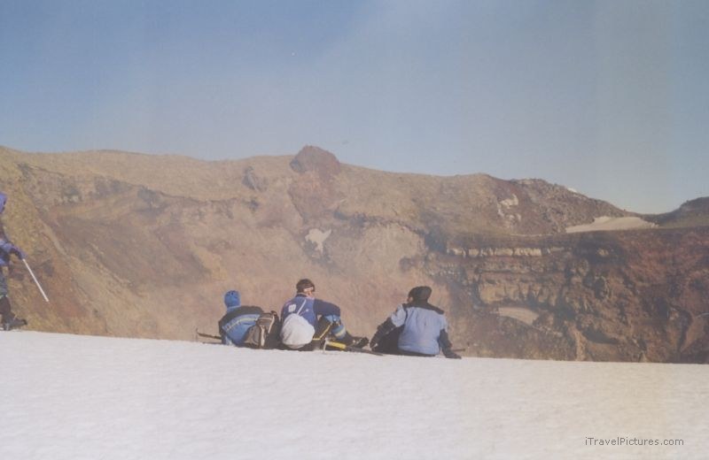 Volcan Villarrica sitting volcano caldera